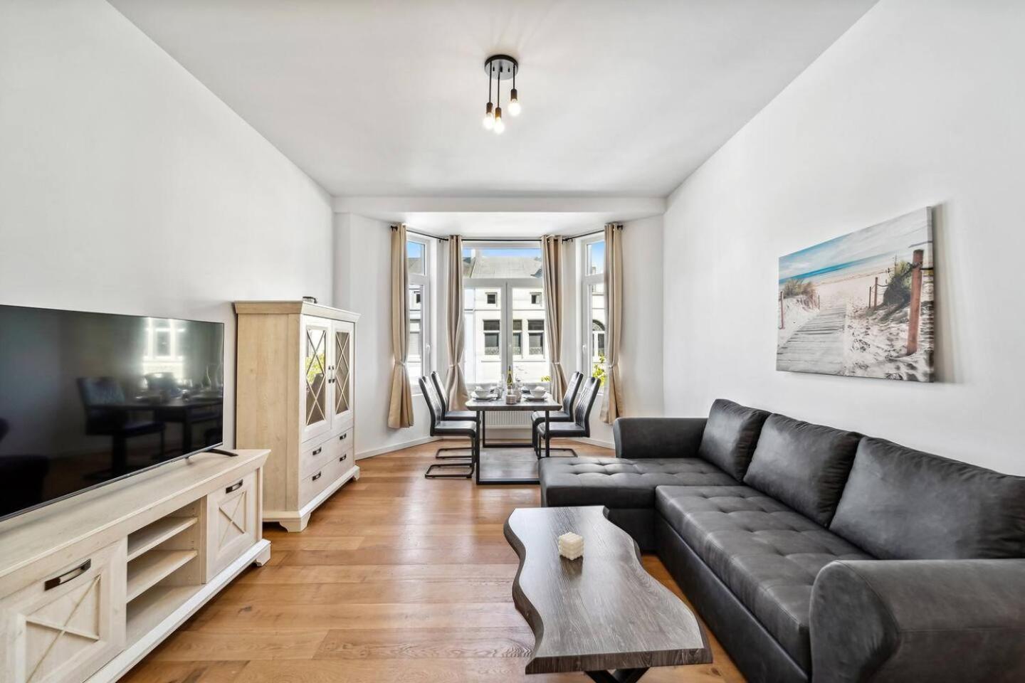Infinity Stay Ferienapartments Rheinstrasse Wilhelmshaven Esterno foto