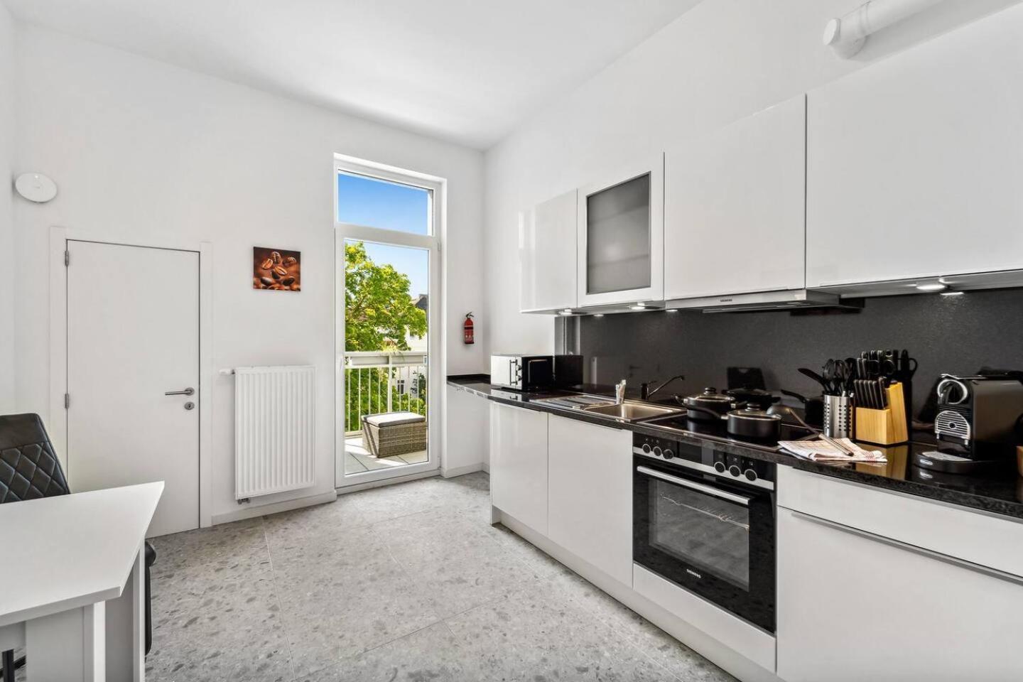 Infinity Stay Ferienapartments Rheinstrasse Wilhelmshaven Esterno foto