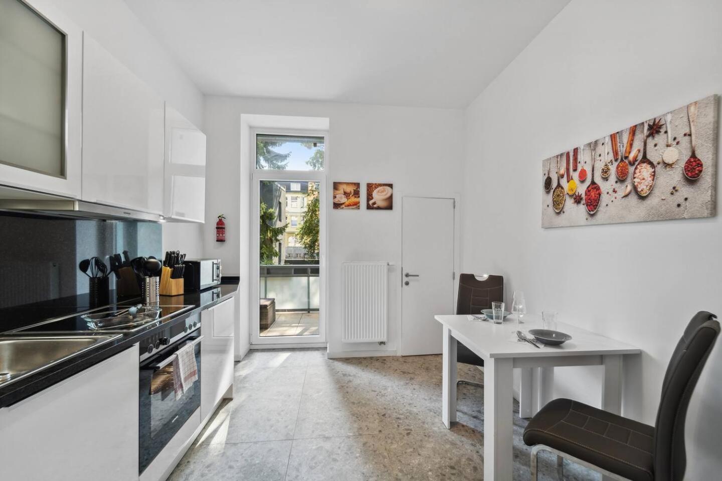 Infinity Stay Ferienapartments Rheinstrasse Wilhelmshaven Esterno foto
