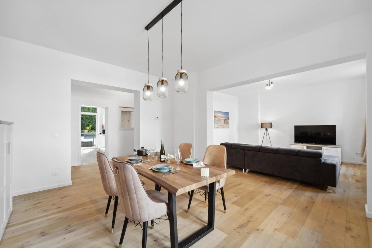 Infinity Stay Ferienapartments Rheinstrasse Wilhelmshaven Esterno foto