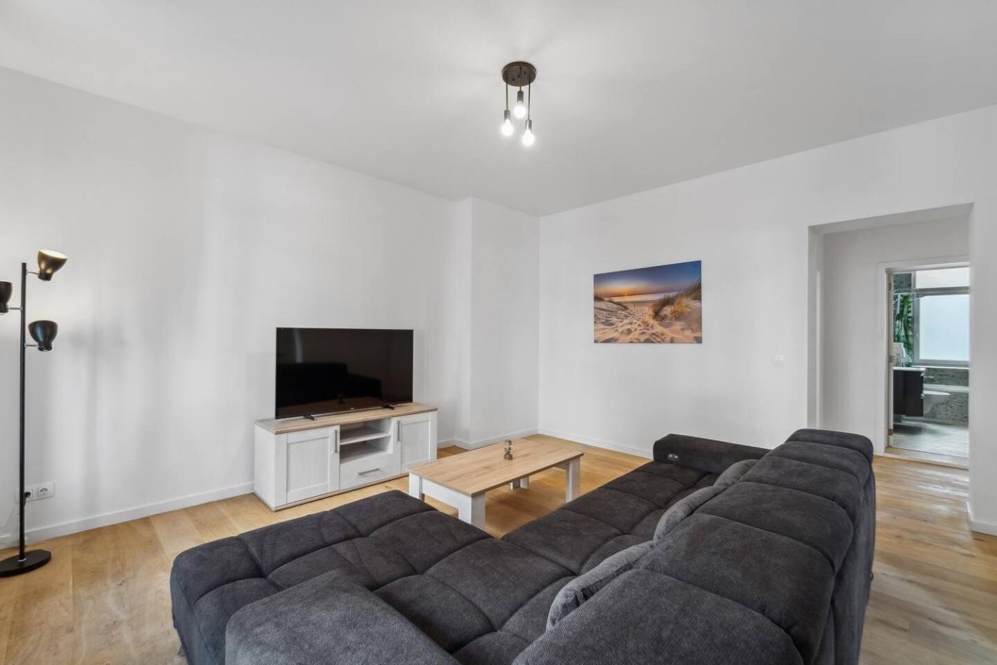 Infinity Stay Ferienapartments Rheinstrasse Wilhelmshaven Esterno foto