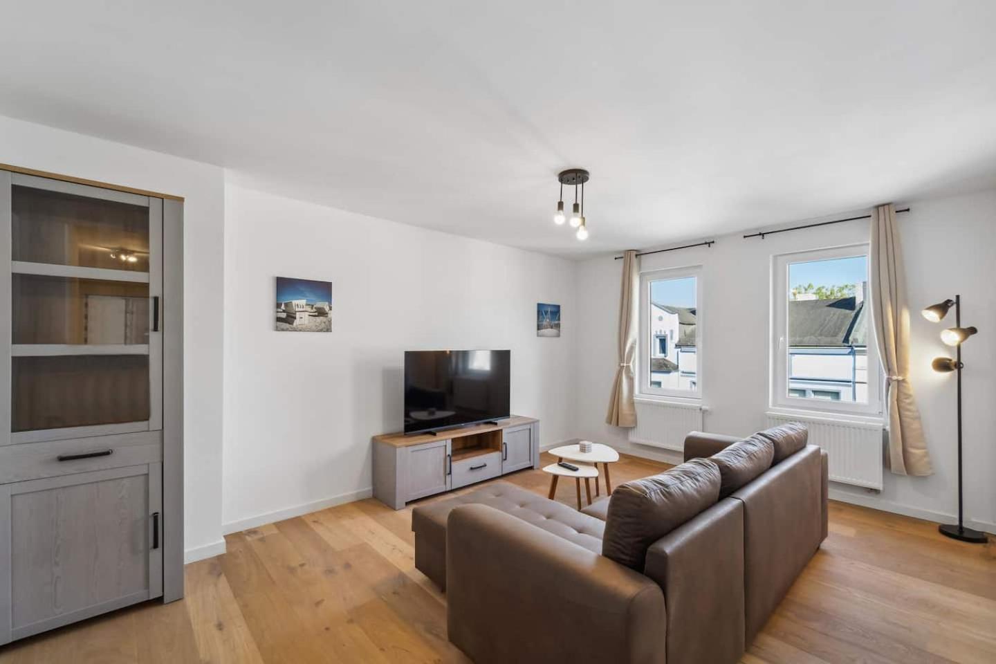 Infinity Stay Ferienapartments Rheinstrasse Wilhelmshaven Esterno foto