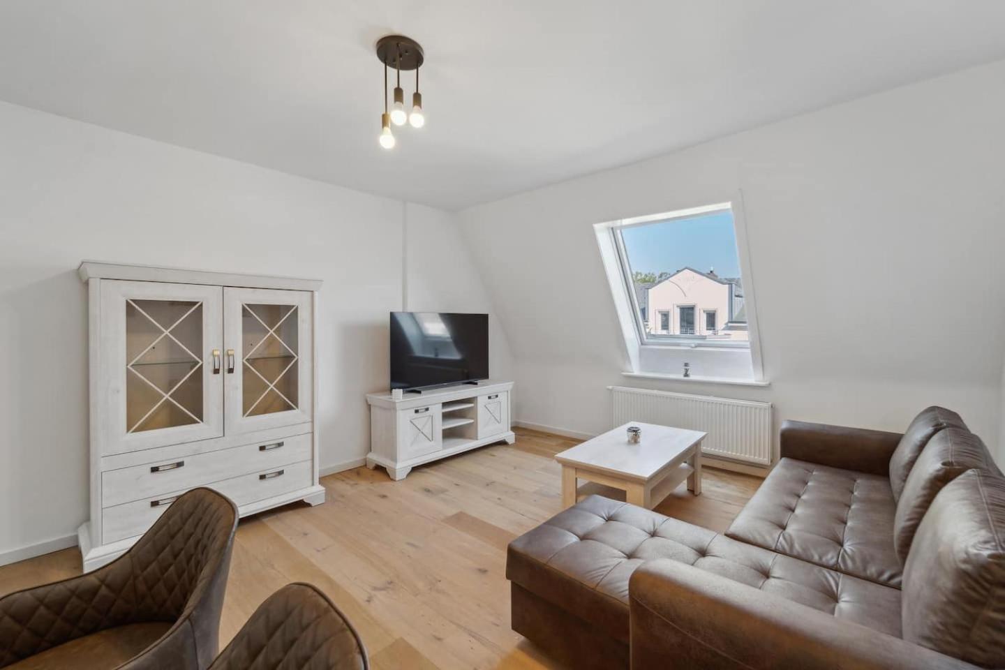 Infinity Stay Ferienapartments Rheinstrasse Wilhelmshaven Esterno foto